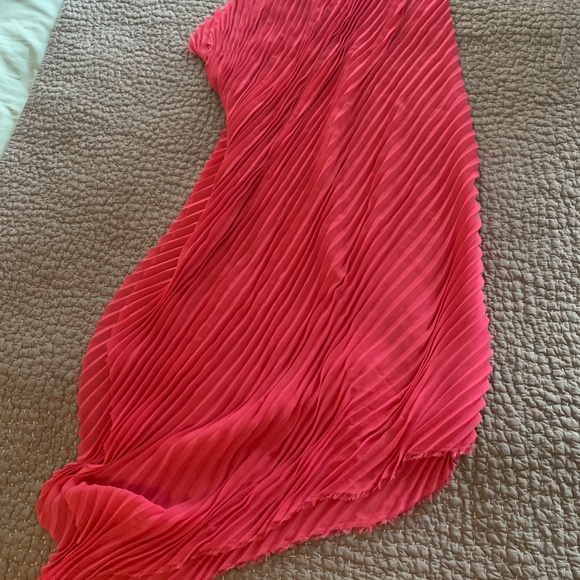 PLEATED GEORGETTE Unique yardage/ RASPBERRY PINK - Picture 6 of 11